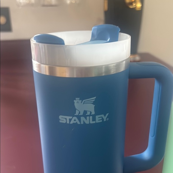 Stanley Insulated Travel Mug Set - Green, White, Blue and Iced Blue - Picture 3 of 10